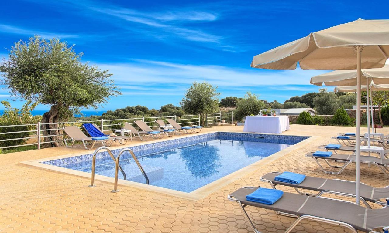 Aqua Blue Villas With Heated Pool Mathés 외부 사진