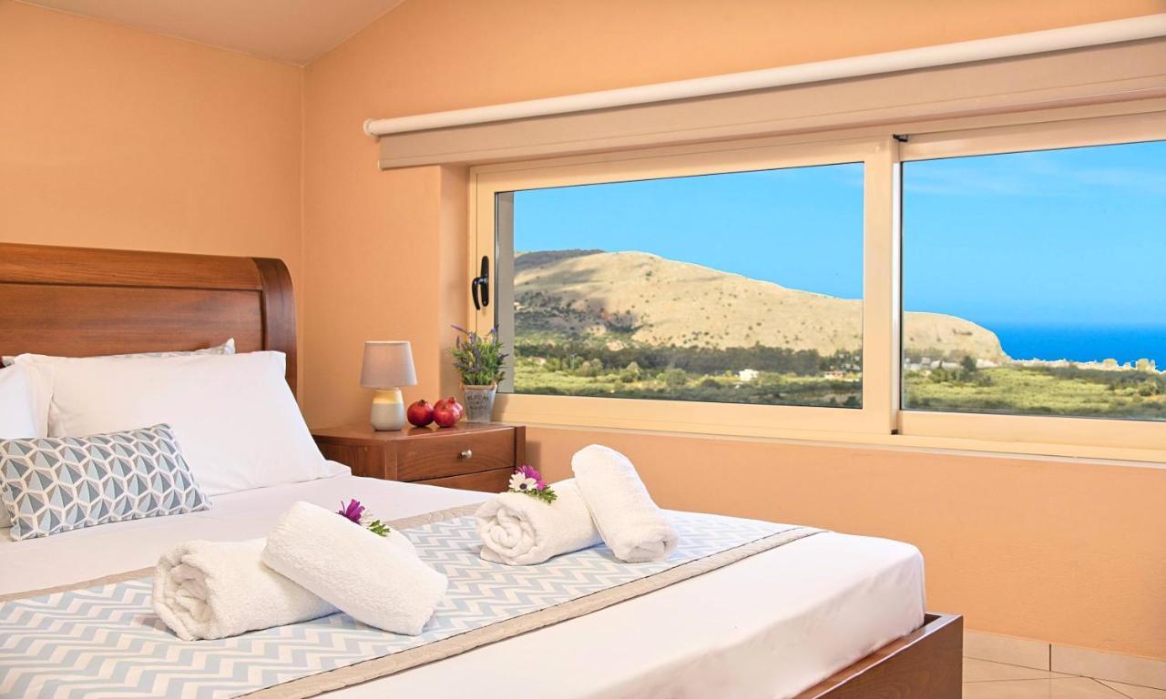 Aqua Blue Villas With Heated Pool Mathés 외부 사진