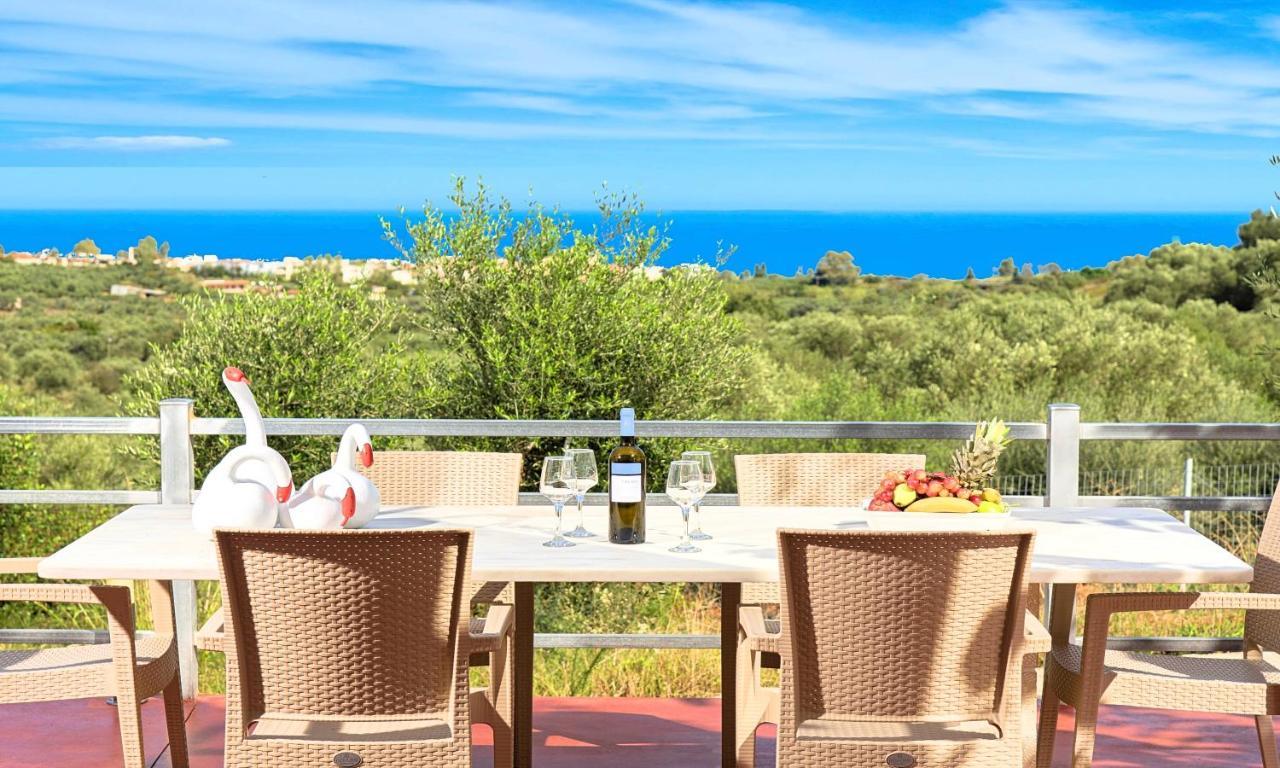 Aqua Blue Villas With Heated Pool Mathés 외부 사진