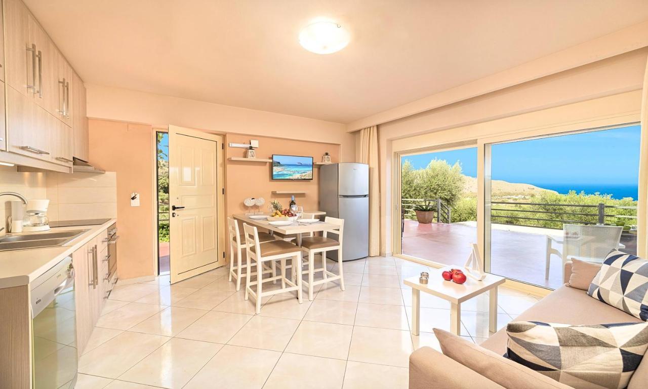 Aqua Blue Villas With Heated Pool Mathés 외부 사진