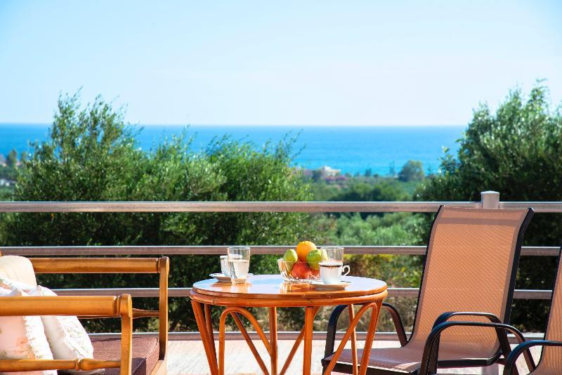 Aqua Blue Villas With Heated Pool Mathés 외부 사진