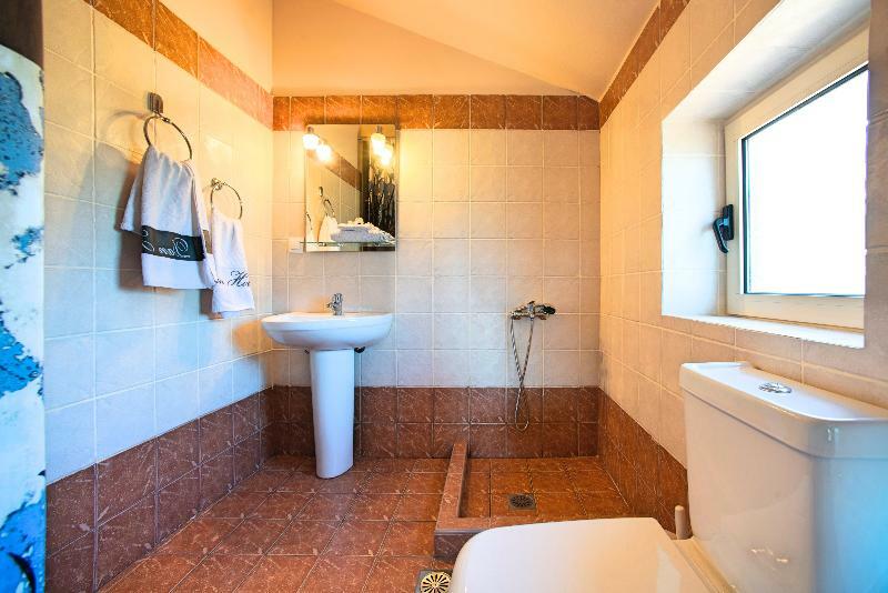 Aqua Blue Villas With Heated Pool Mathés 외부 사진